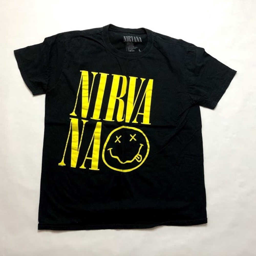 Nirvana Smiley Face logo T shirt Size L